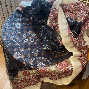 Elegant and delicate Blue and Red Patterned scarf / table runner